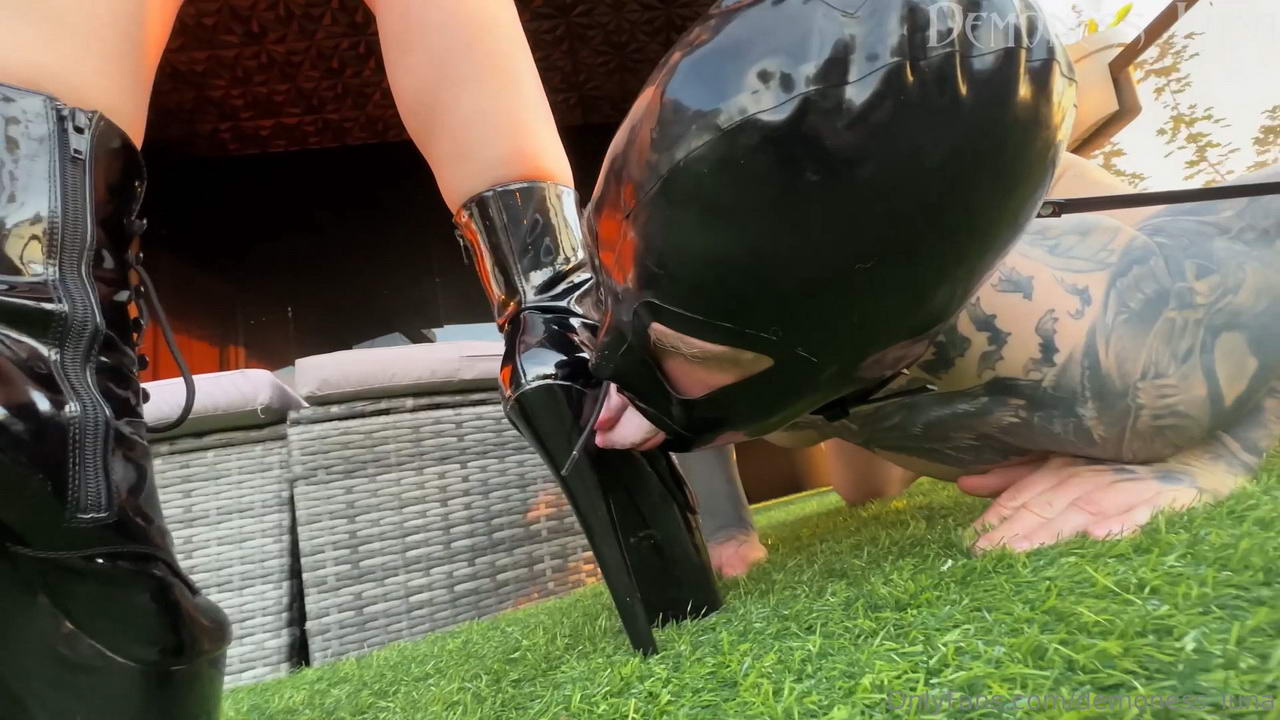 Demoness Luna: High Heel Fucking And Ass Worship On Balcony [FullHD 1080P]