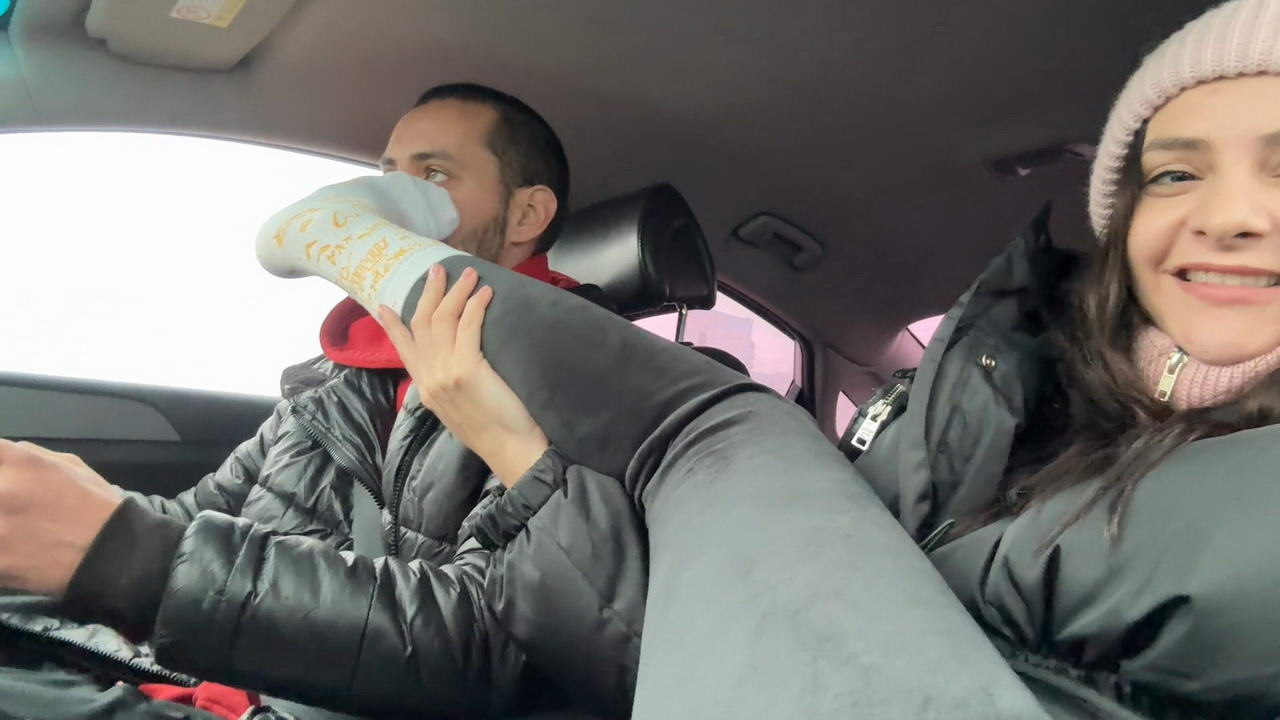 Sofisfemhome: City Of Submission: Goddess Sofi'S Foot Worship Tour [FullHD 1080P]